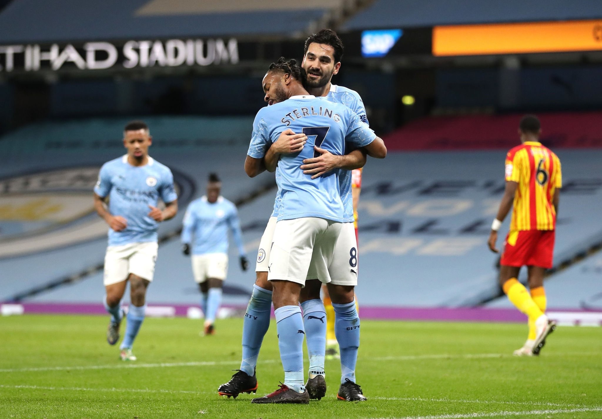 技战术的发 技战术的发